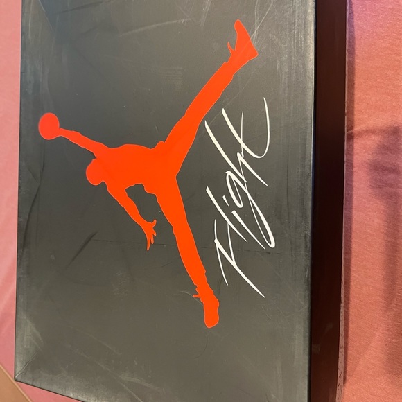 Jordan Retro 4 - Picture 3 of 7